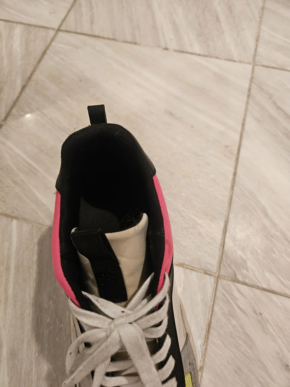 Guess..Women's Black & Neon Pink/yellpw Athletic Sneakers, Size 9.